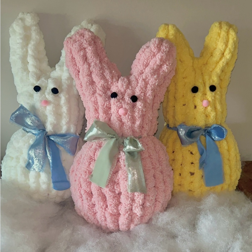 handknit PEEP bunnies (large size) 🐰🐰